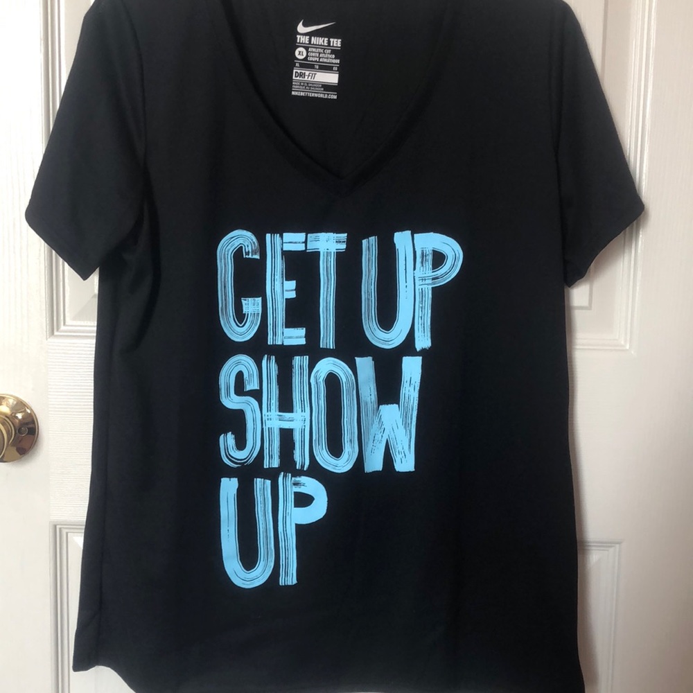 black nike shirt